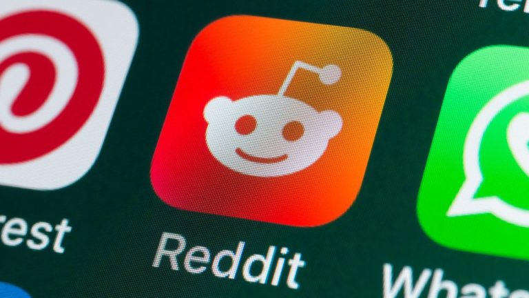 Reddit appears to be back after a 4-hour-long outage